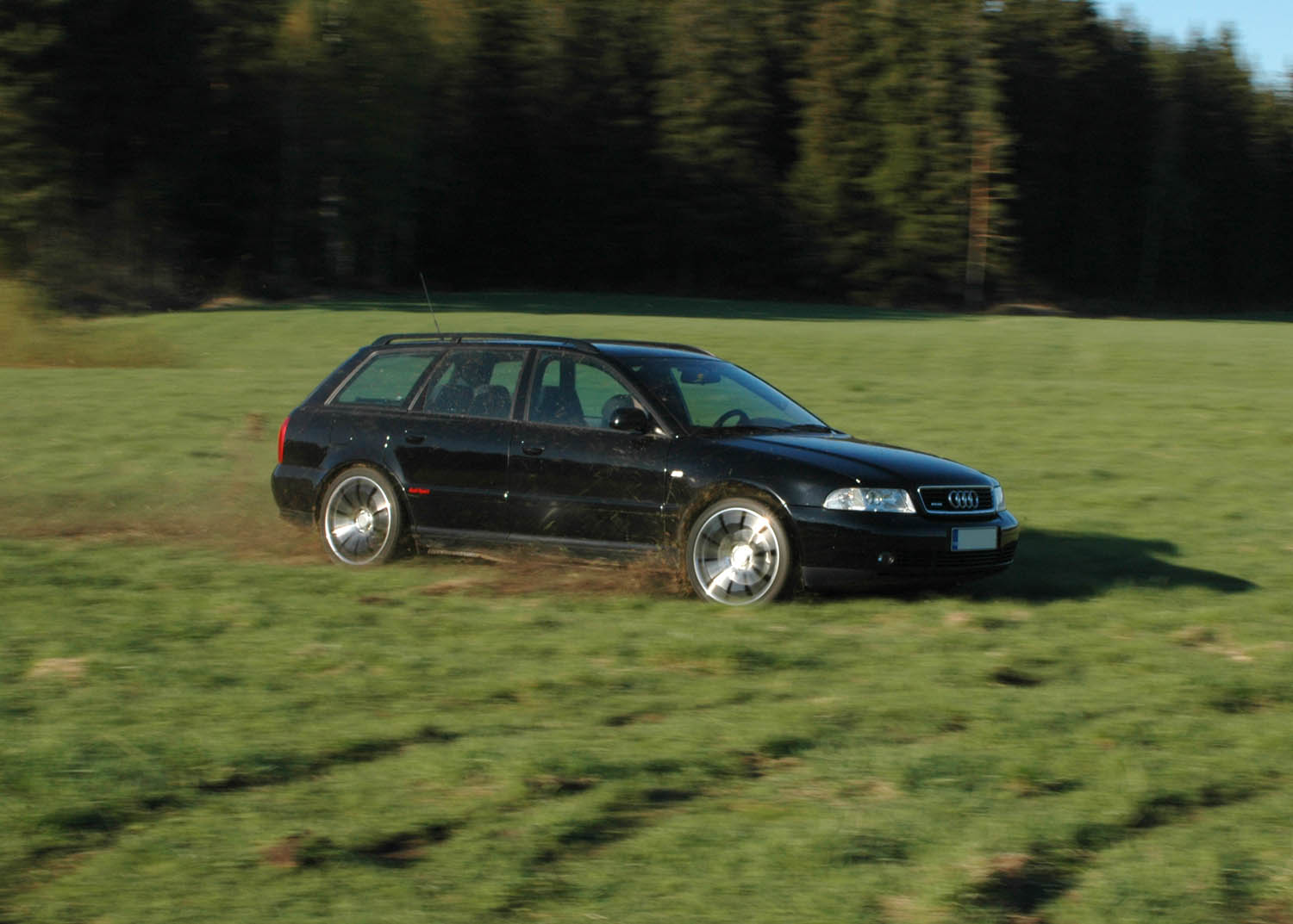 Audi A4 Avant 1.9TDI quattro — kuva 007