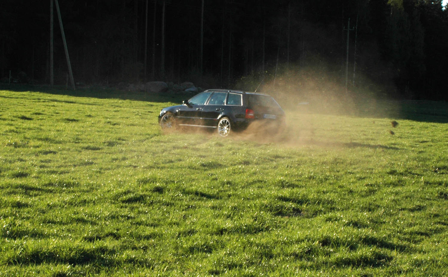 Audi A4 Avant 1.9TDI quattro — kuva 008